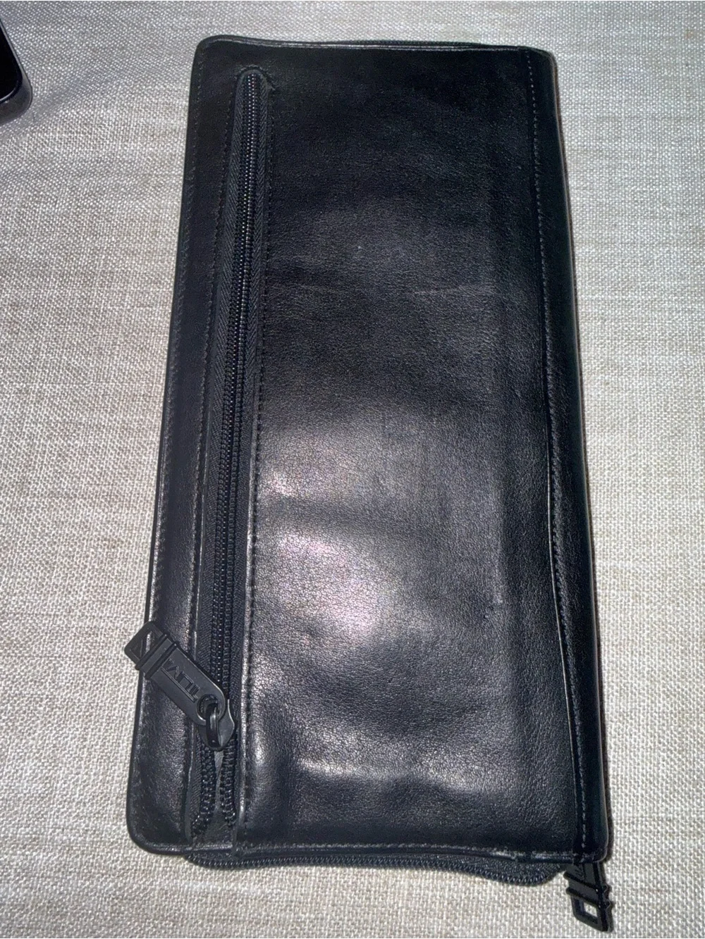 Tumi Black Leather Zip-Around Travel Wallet- Vintage